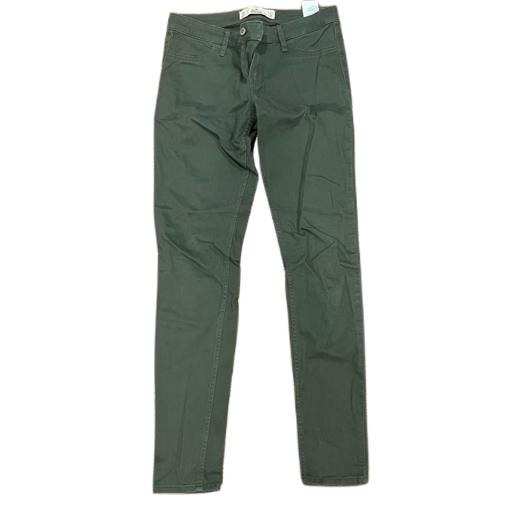 HOLLISTER - Army Green super skinny jeans